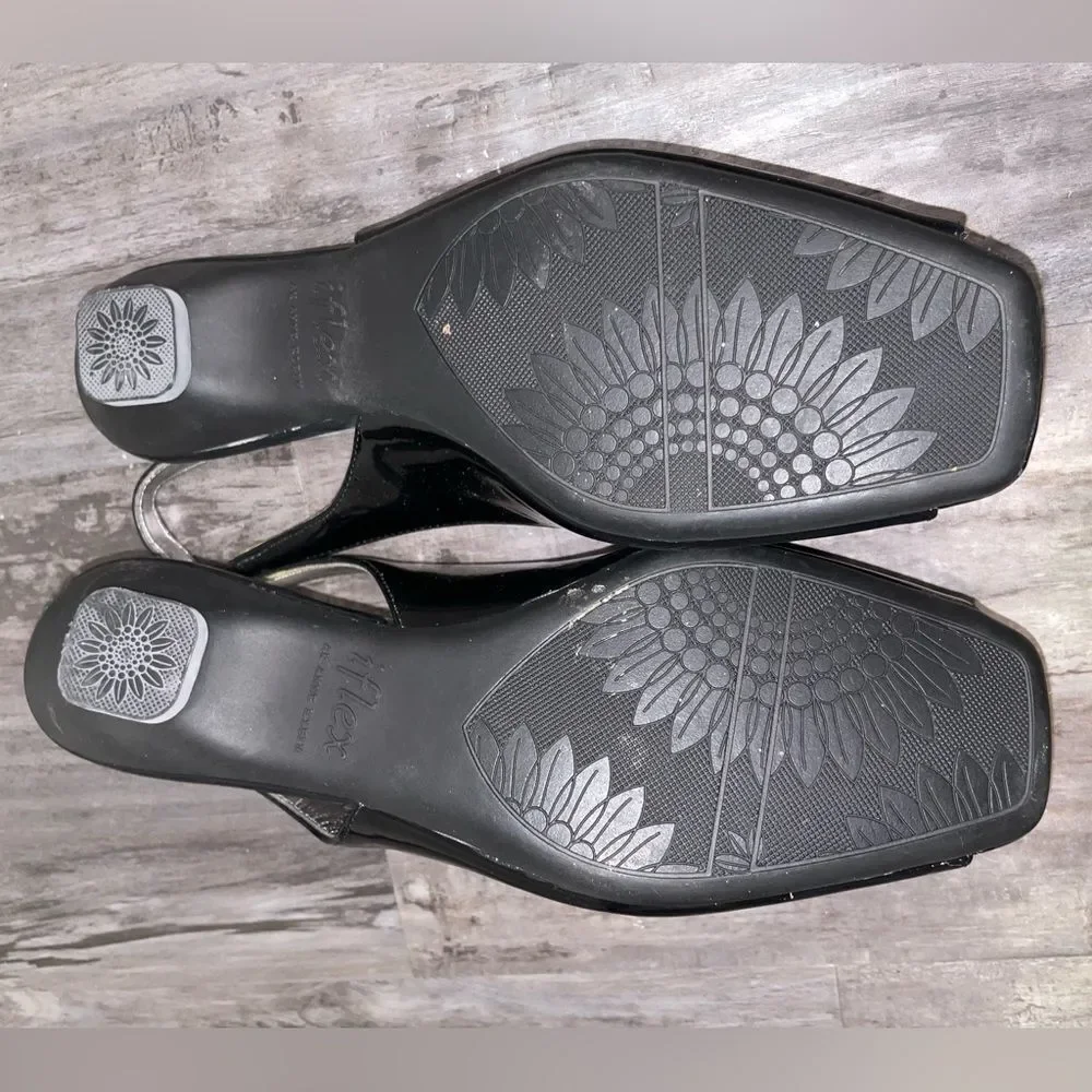 Anne Klein vintage peep